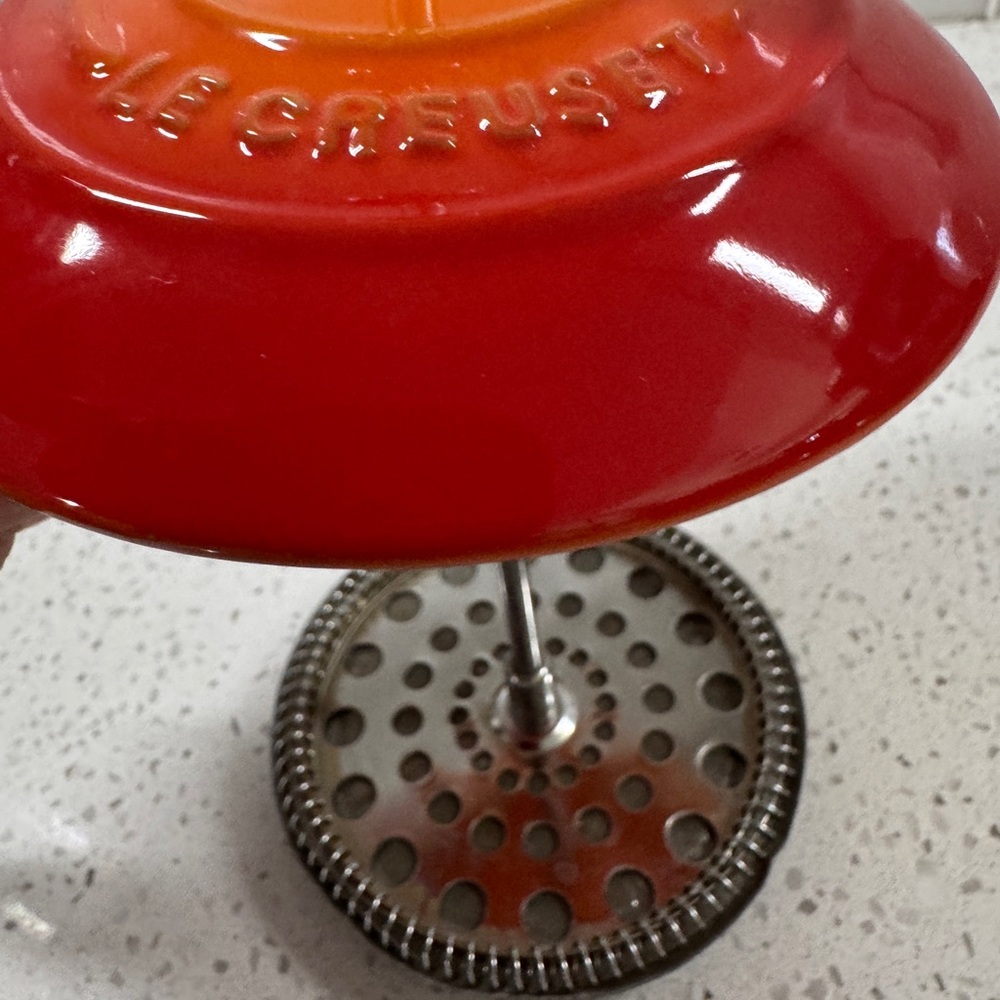 Le Creuset Flame French Press - Picture 5 of 5